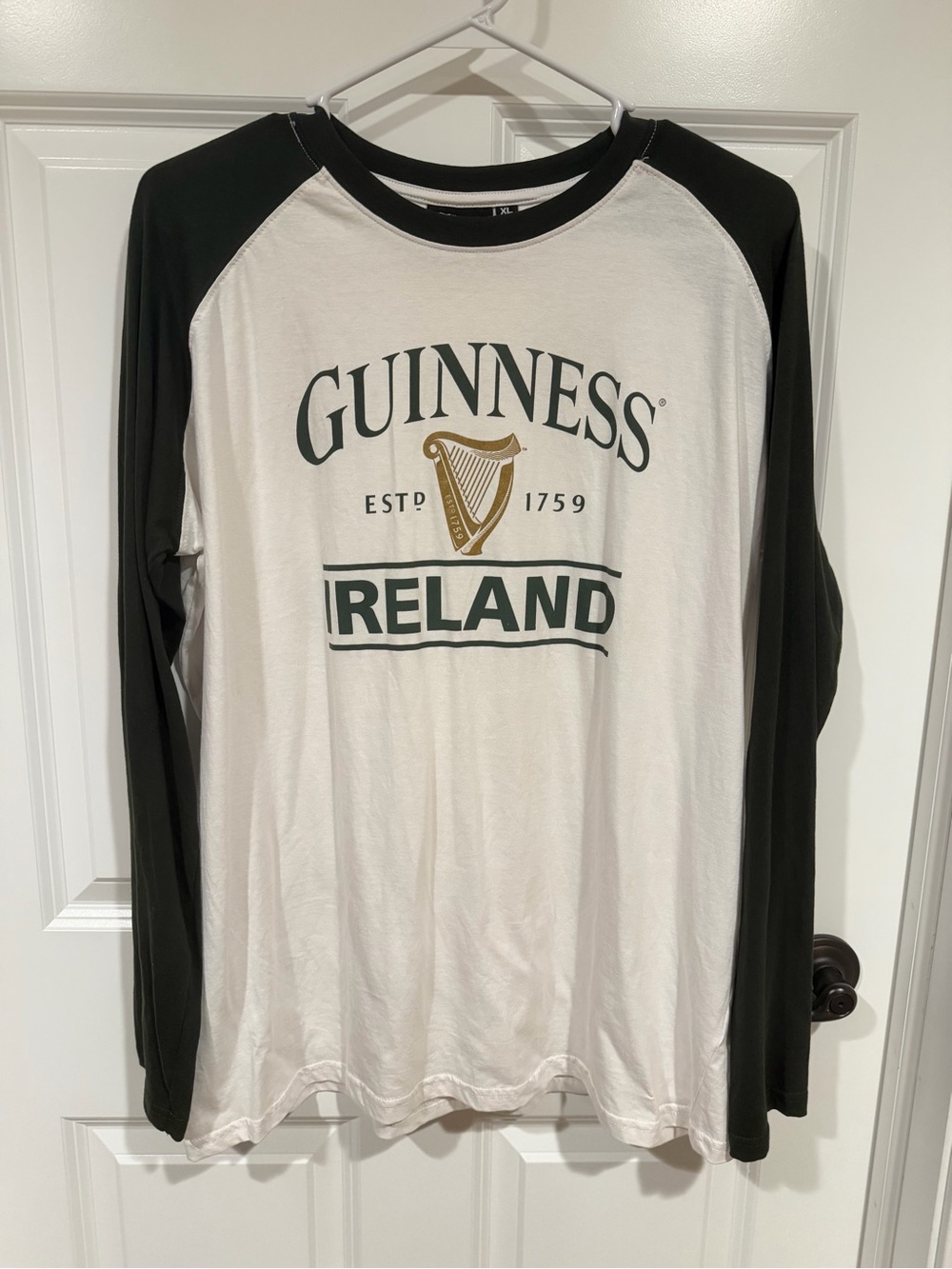 Guinness Ireland XL Relaxed Fit Graphic T-Shirt